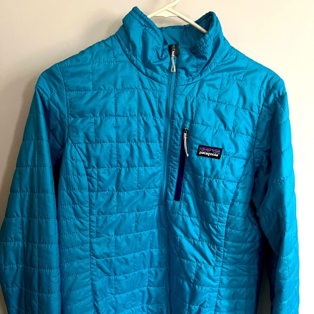 Patagonia waterproof zip up. Blue. Perfect condition.